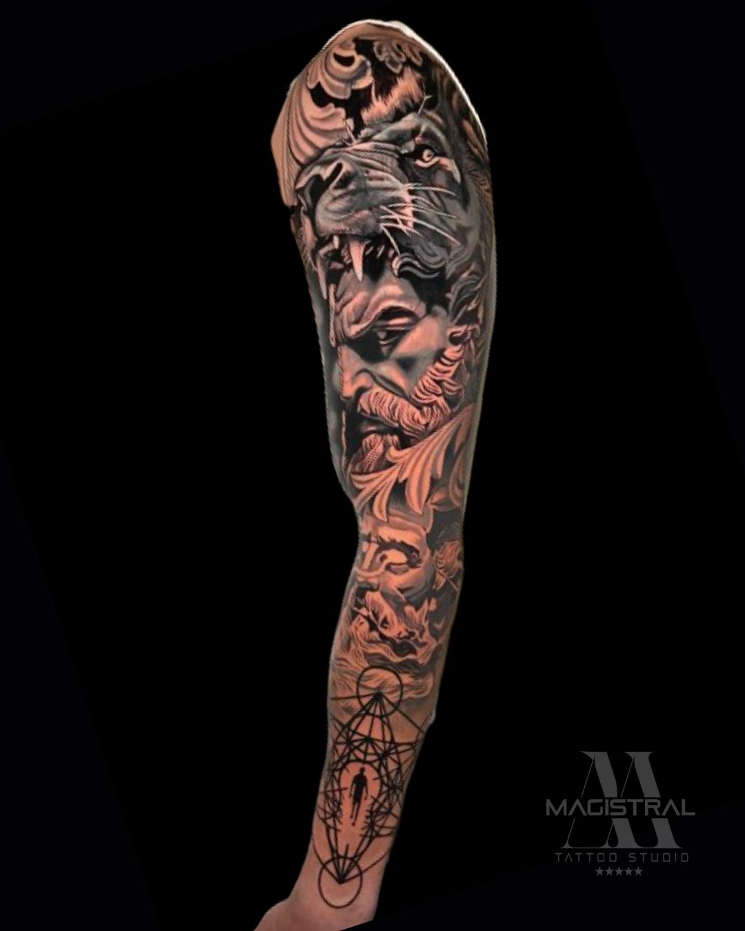 tatuaje-black-and-gray-zeus-brazo externo-guadalajara.jpg